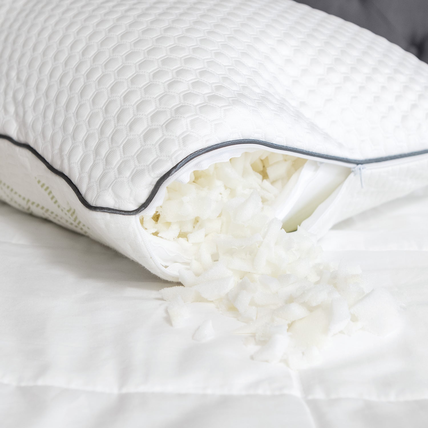 Icy cool store memory foam pillow